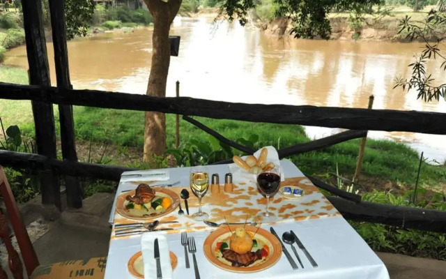 Mara River Lodge