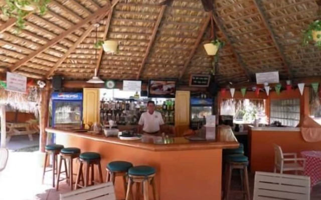 Marina Sol Condo with Jacuzzi, Easy Walk to Beach by RedAwning