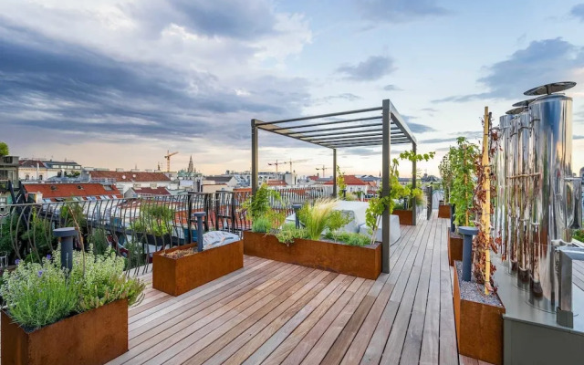 Luxury Residence near Parliament