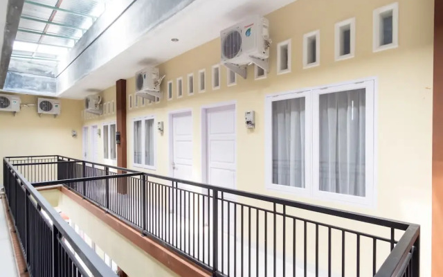 Kamani Homestay Syariah by OYO Rooms