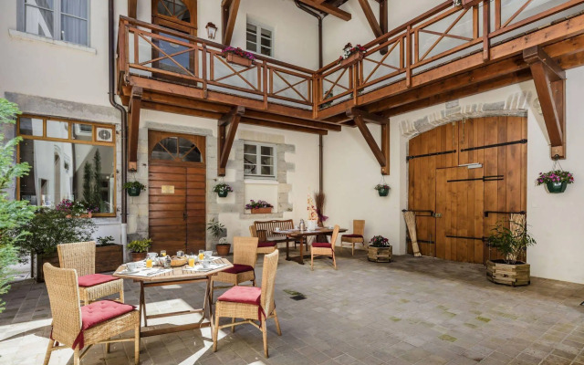 Appart Hôtel Charles Sander