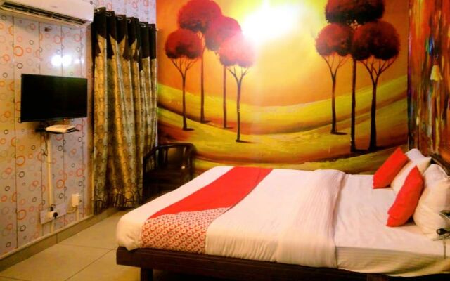 OYO Flagship 18478 Hotel Max