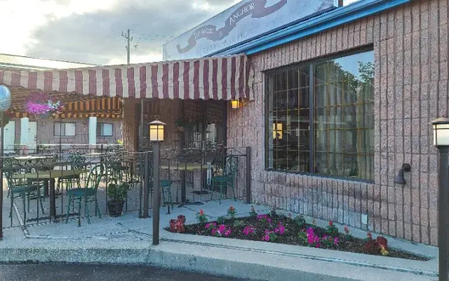 Riviera Inn and Suites 1000 Islands