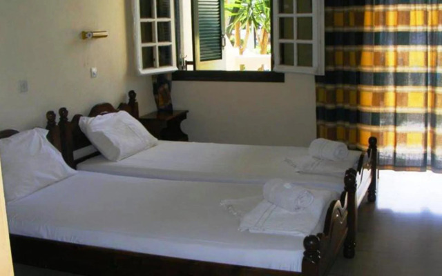 Flamingo Apartments Moraitika Corfu