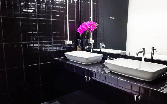 ArtiStel - Adults Only