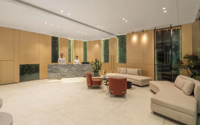 Vernal hotel & Apartment office