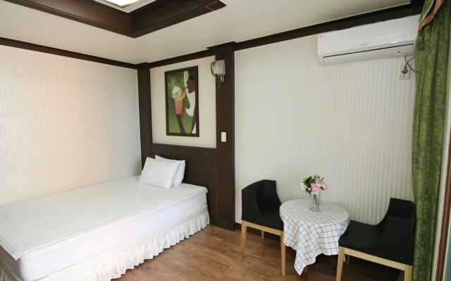 Naksan Seashore Contel