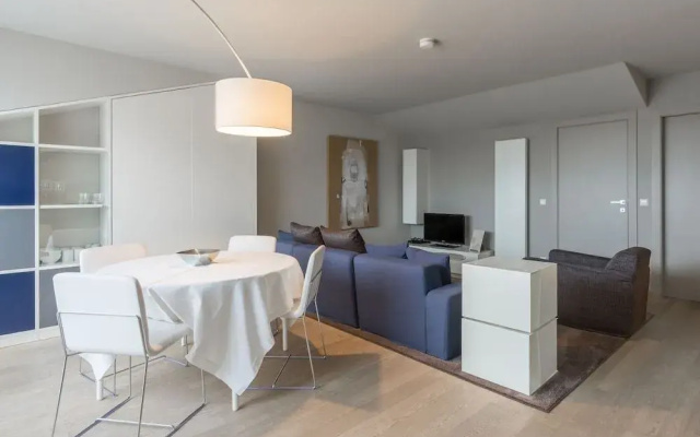 Four Stars Aparthotel