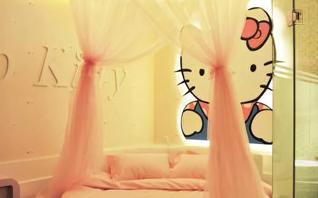 Dinggeman Space Theme Hotel