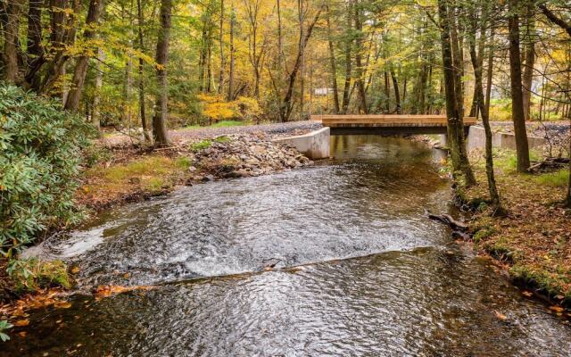 15 Mi to Camelback Resort! 'the Overlook Home'