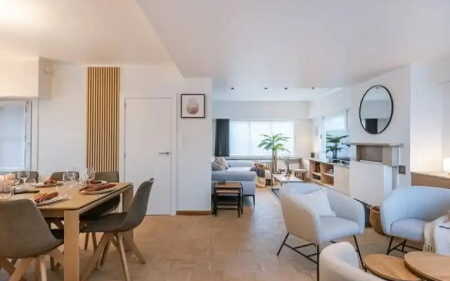 Spacious House With Garden for Family and Friends