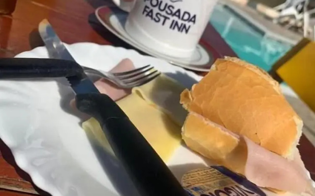 Pousada Fast Inn
