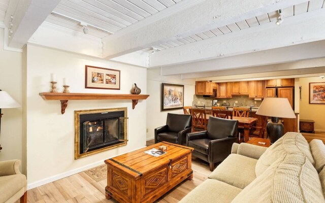 Cottonwoods by iTrip Aspen Snowmass