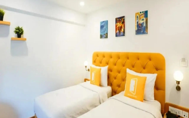 Bloom Boutique - Bandra