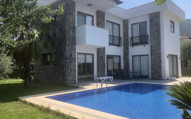 Demirci Villa Torba