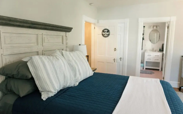 The Carriage House Inn Bed and Breakfast