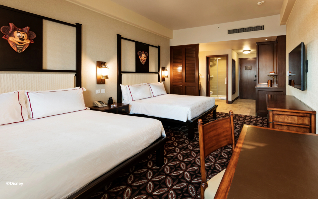 Disney Explorers Lodge