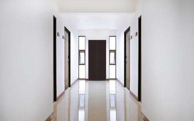 Chateau Hotel & Apartments