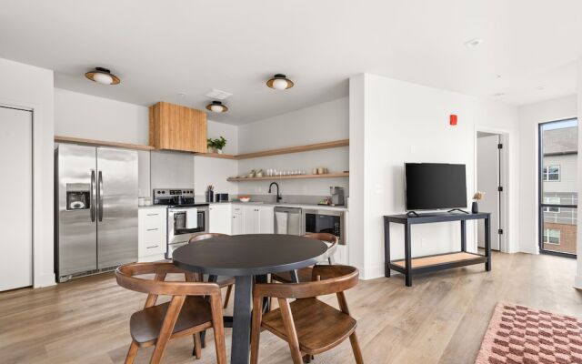 The Eighteen by Mint House