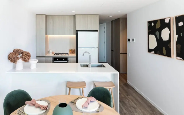 Kangaroo Point Apartments by Urban Rest