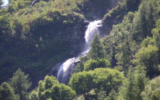 Lavish Apartment With Sauna