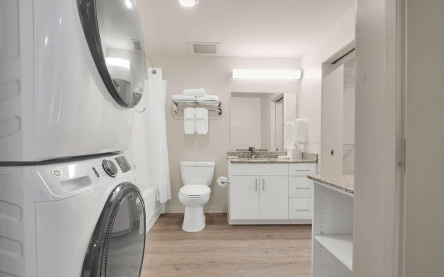 WaterWalk Extended Stay by Wyndham Charlotte - Arrowood