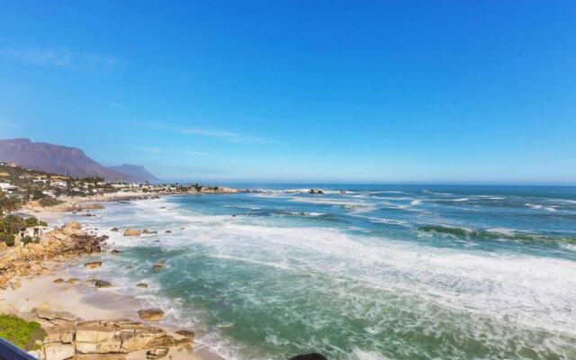 Clifton Apartment w Direct Beach Access Marella