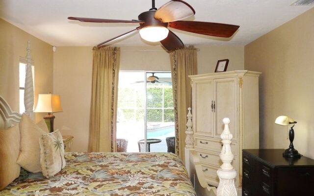 Centrally Located Pet-friendly Home With spa and Pool