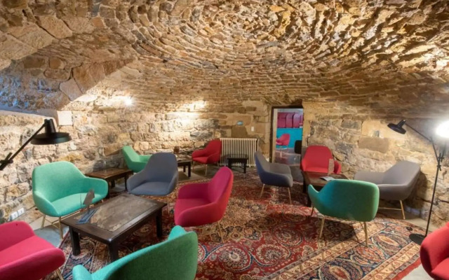 Chateau des Ducs de Joyeuse, BW Signature Collection