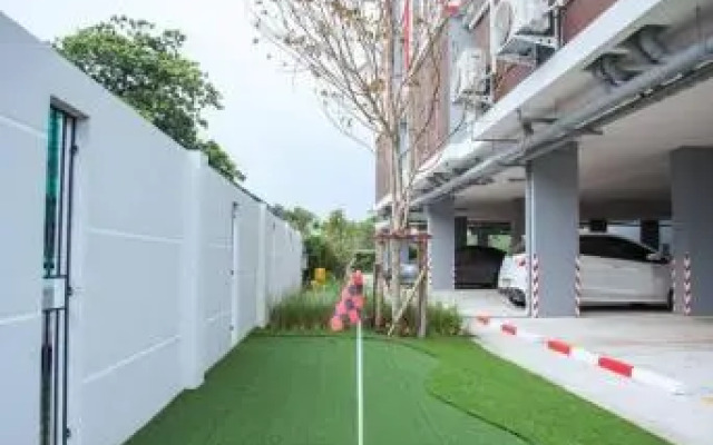 พรเจริญเพลส