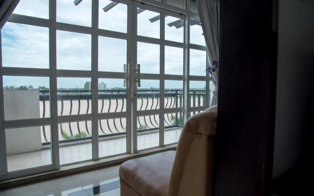 New Season Riverside Hotel