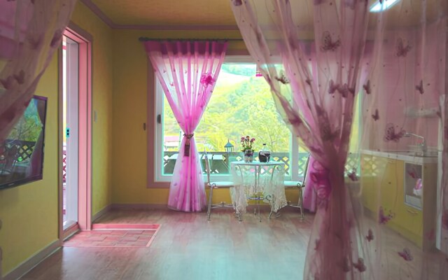 Gurye Nogojiri Pension