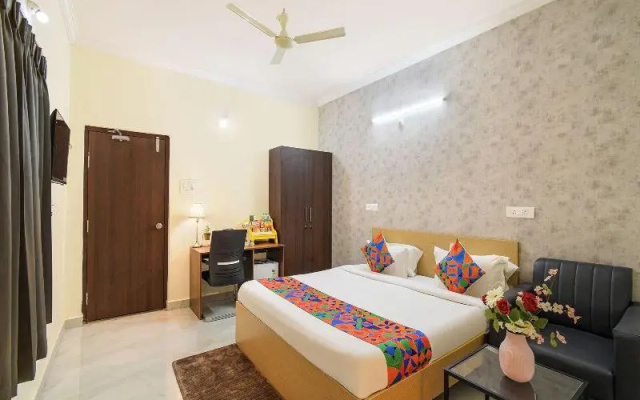 Fabhotel Joy Stayz