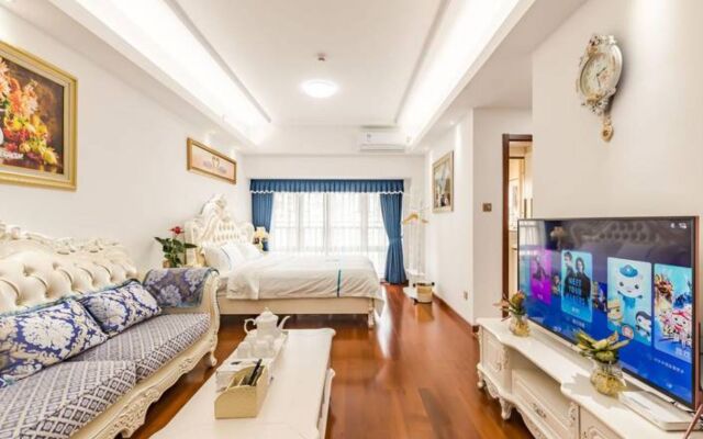 Western Theme Holiday Apartment Hotel