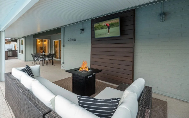 Tempe Vaughn 3 Bedroom Home by RedAwning