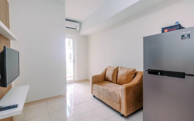 Comfortable 2Br Apartment At Springlake Summarecon Bekasi