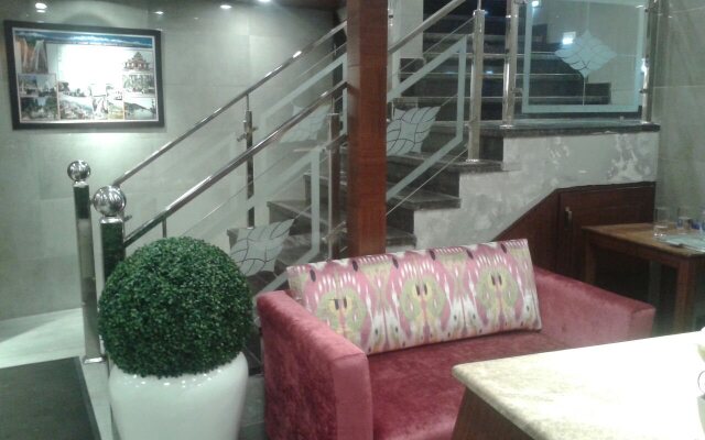 Hotel Paradise Continental