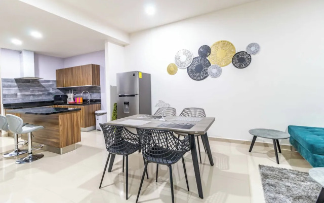 New Centric apt. with pool & jacuzzi
