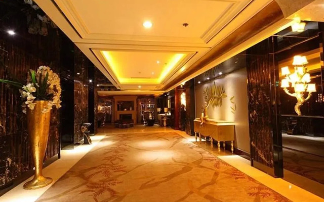 Chengdu Cannes Holiday Inn Hotel
