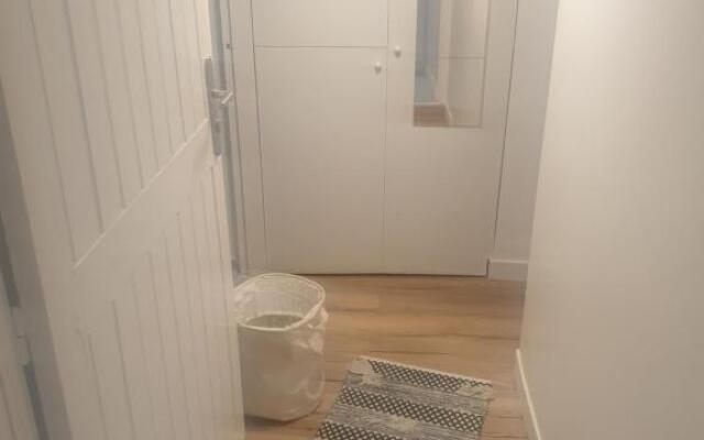 Studio 25m2 indépendant sous-sol