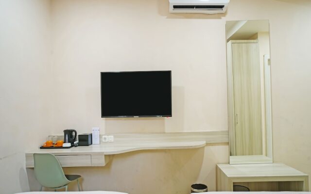 Collection O 91373 M Hotel
