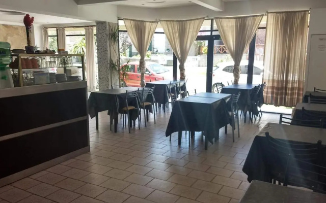 Hotel Soleares