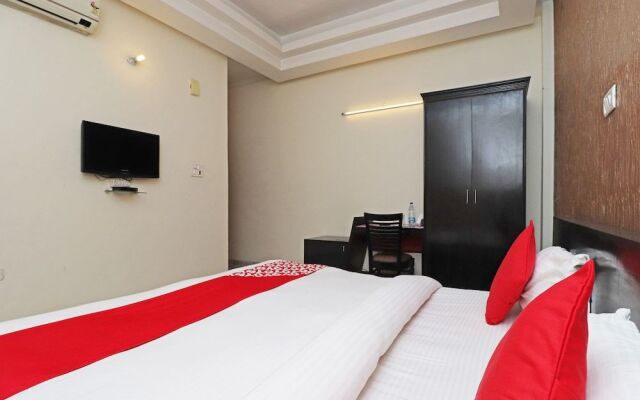 OYO 29008 Mannat Residency Hotel