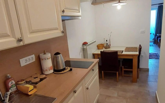 Pri piratski mački - At the pirate cat - Dal gatto pirata