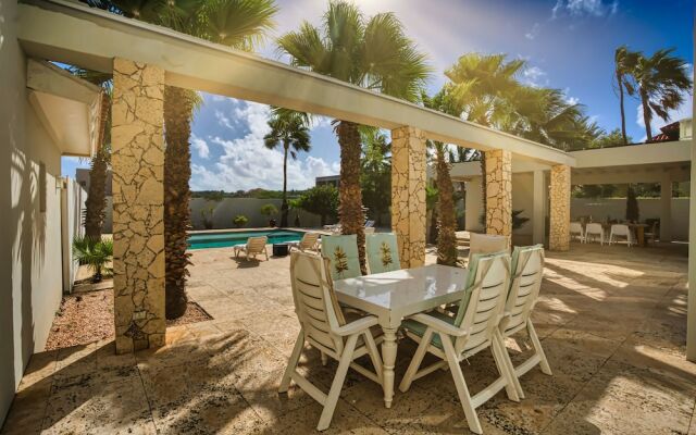 Direct Ocean Front Villa With Private Pool + View! Boca Catalina Malmok!