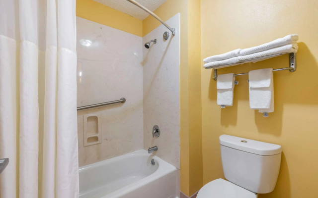 Quality Inn & Suites Mt Dora North