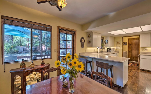 Pinetop Lakes Country Club Cabin w/ Deck