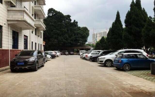 Jinjiang Inn Naning Chaoyang Square Renmin Park