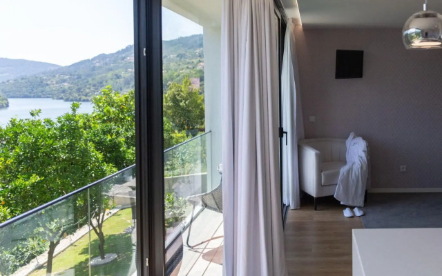 Portovella Lodges & Bungalows