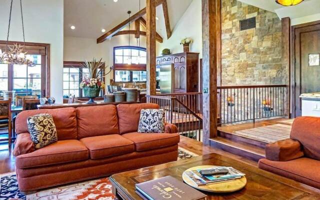 Ski-In, Ski-Out 4 Bedroom Luxury Townhome in Snowmass Village